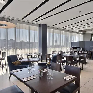 Courtyard By Marriott Hotel